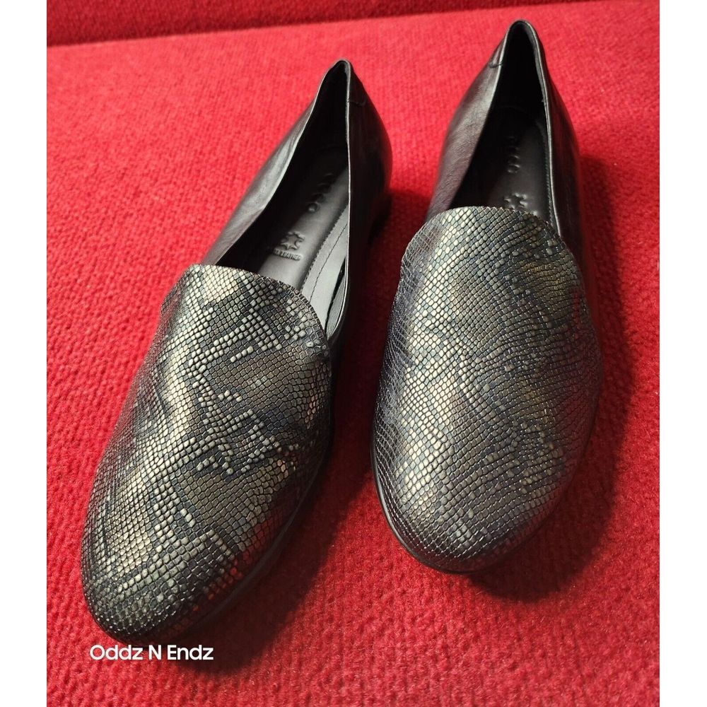 Ecco Womens Black Leather Slip-On Loafers Size 38
